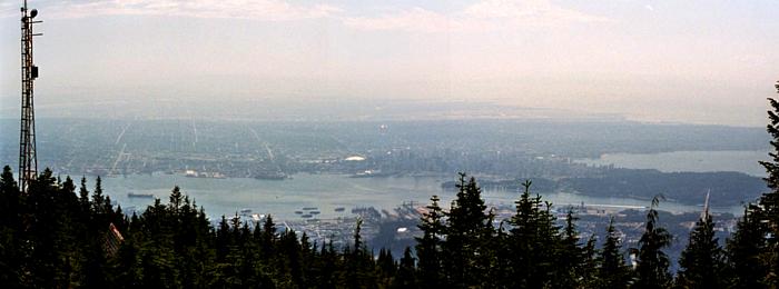 Blick vom Grouse Mountain auf Vancouver