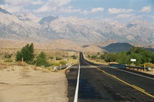 Einfahrt ins Death Valley