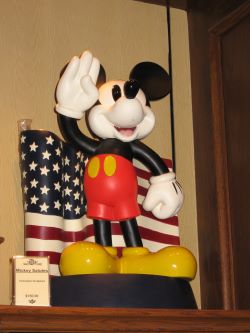 Mickey im Disneyland