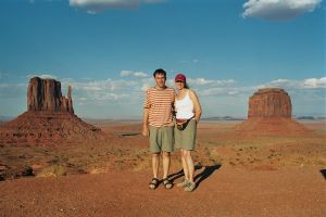 Wir vor dem Monument Valley